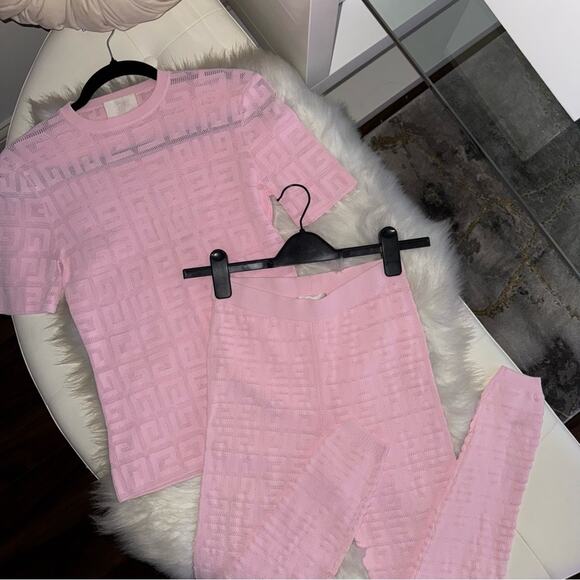 Givenchy XS 4G Monogram Lace Knit Top Legging Set in Light Pink - Picture 2 of 15